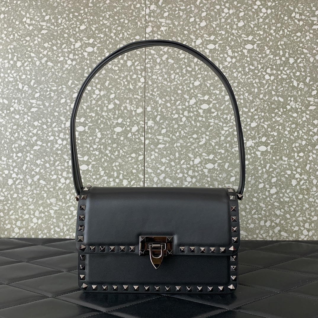 Valentino Garavani Rockstud Big Shoulder Bag in Black Smooth Leather